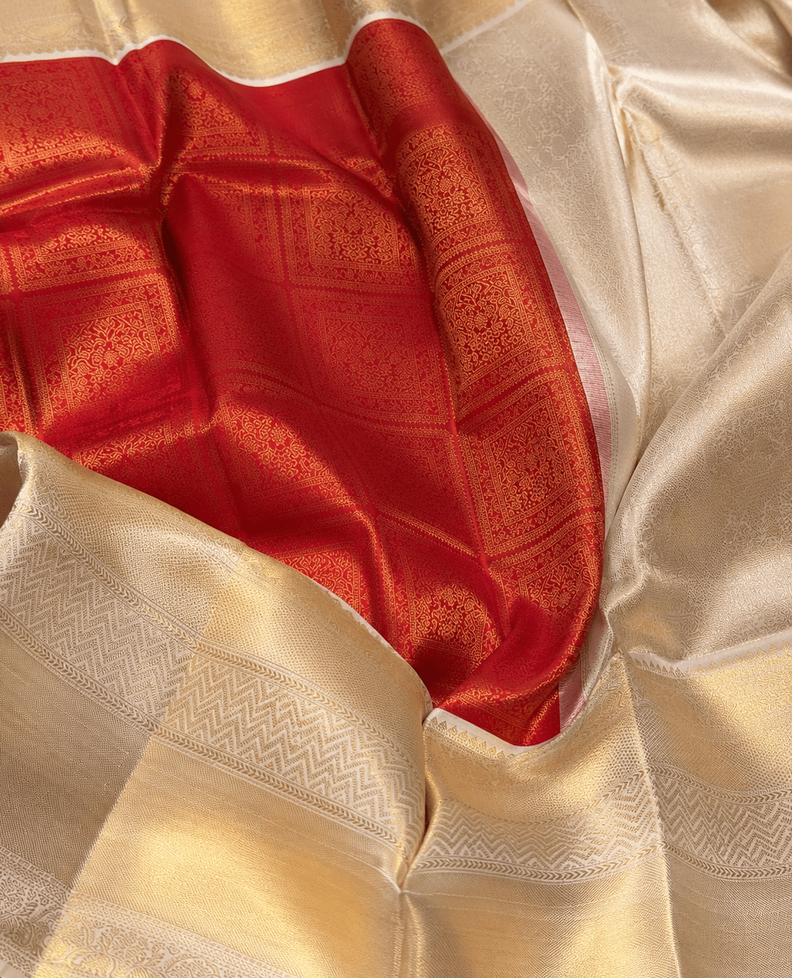 Orange Pure Silk Handwoven Kanjivaram Saree - Nirzara