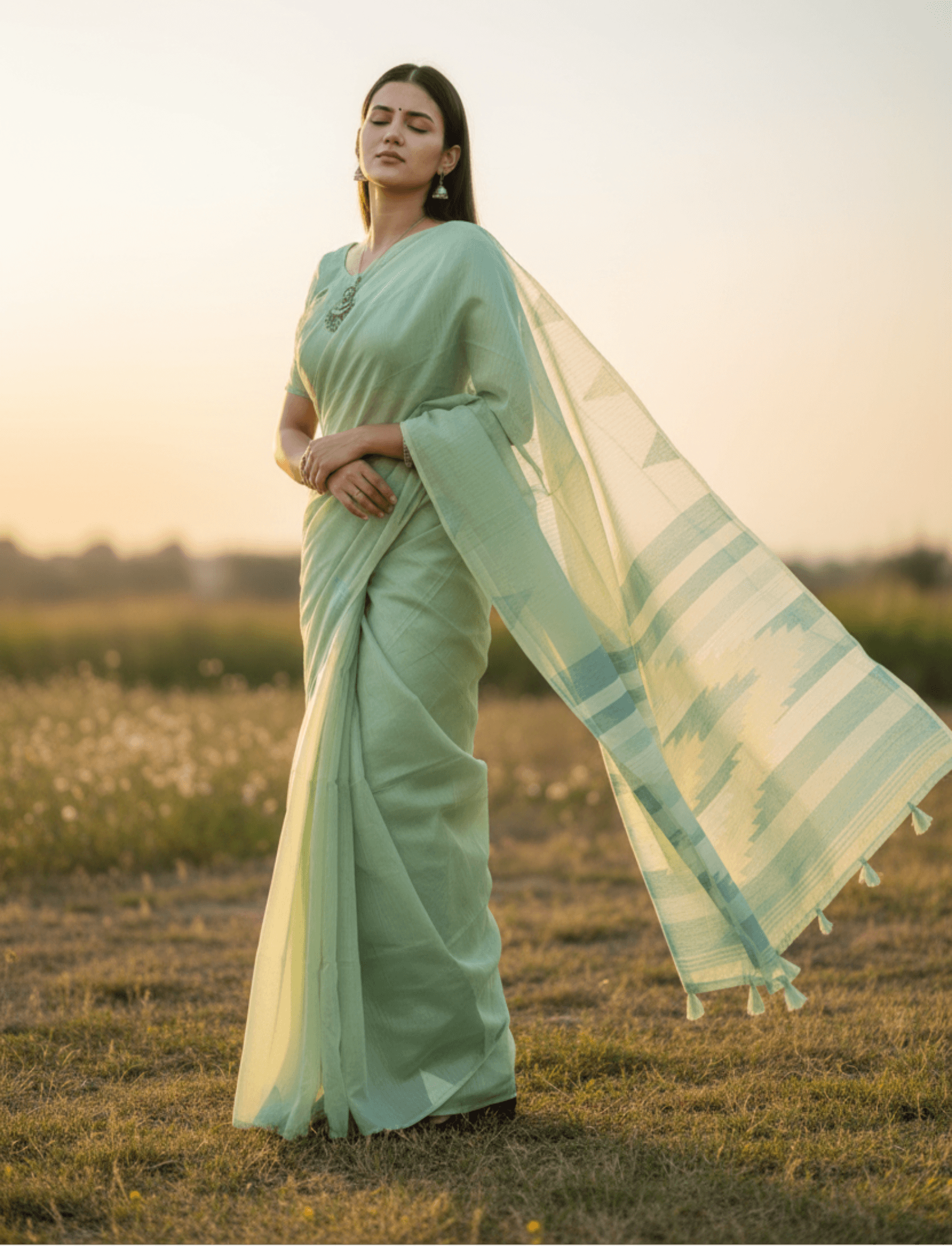 Plain  Mul Cotton Saree - Nirzara